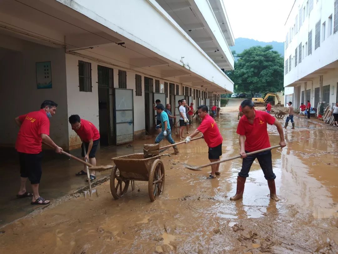 做到“一户一策”，河南宝丰对暴雨受灾房屋进行恢复重建