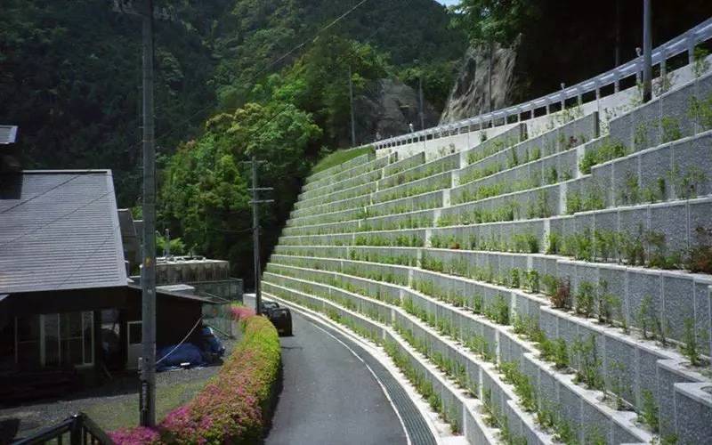 扶壁式挡土墙的施工流程，园林施工员要掌握