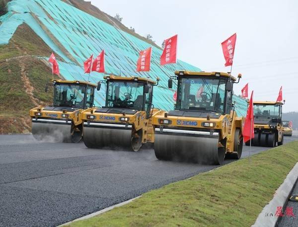 北斗系统加持，江苏省高速公路建设首次实现无人智慧化施工