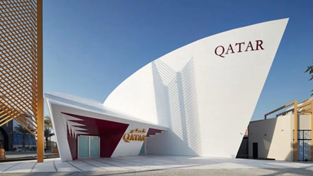 世博会卡塔尔馆的弧形设计，向卡塔尔的盾徽致敬