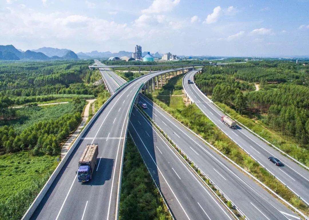广西2025年将建成“321出行交通圈”，优化高速铁路网布局